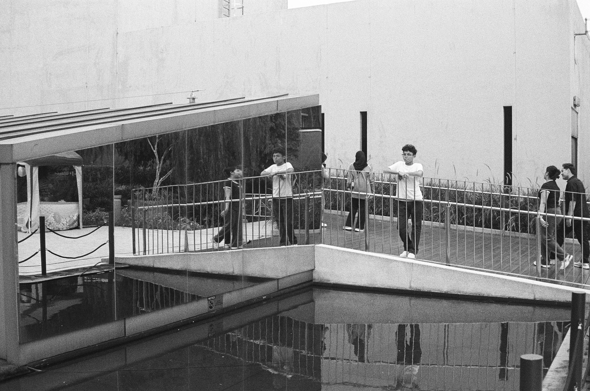 Chong Cai Zhen, shot on Lomo Lady Grey 400